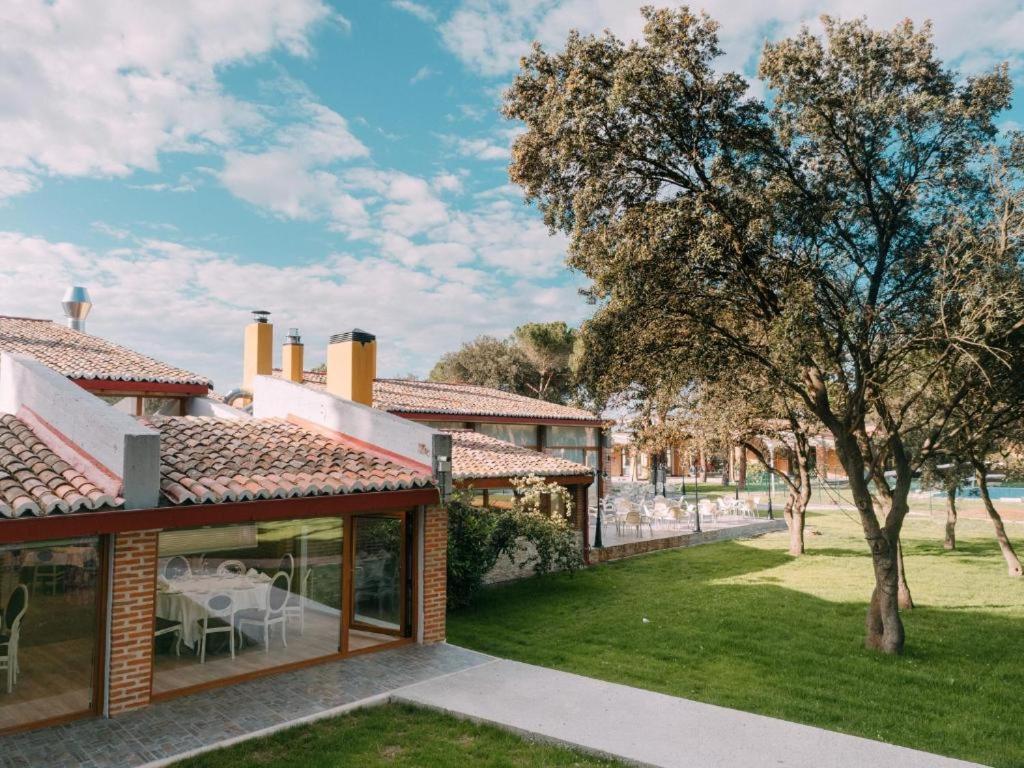 Hotel Restaurante El Montico Tordesillas Εξωτερικό φωτογραφία
